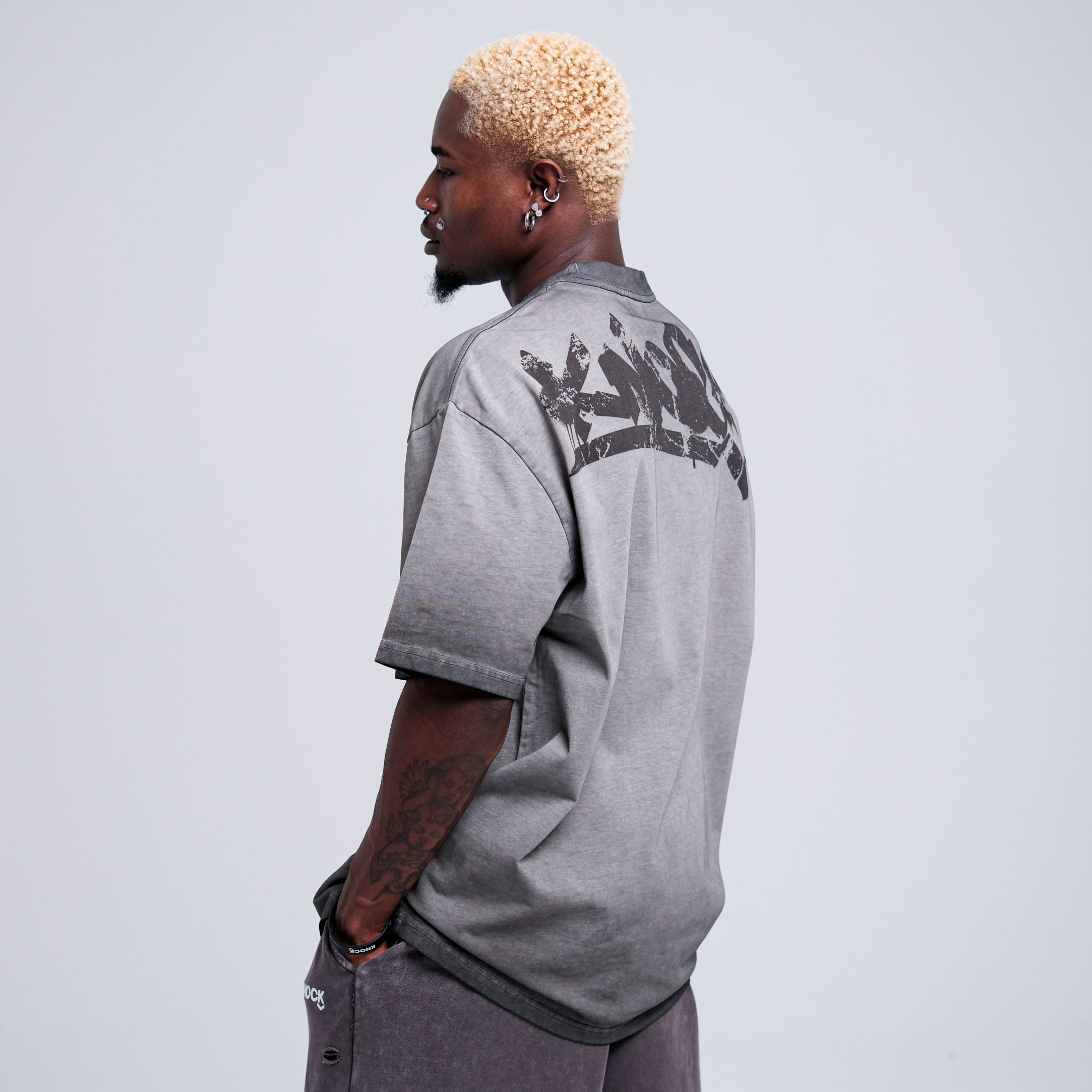BRUSH BRICKBOUND GREY TEE