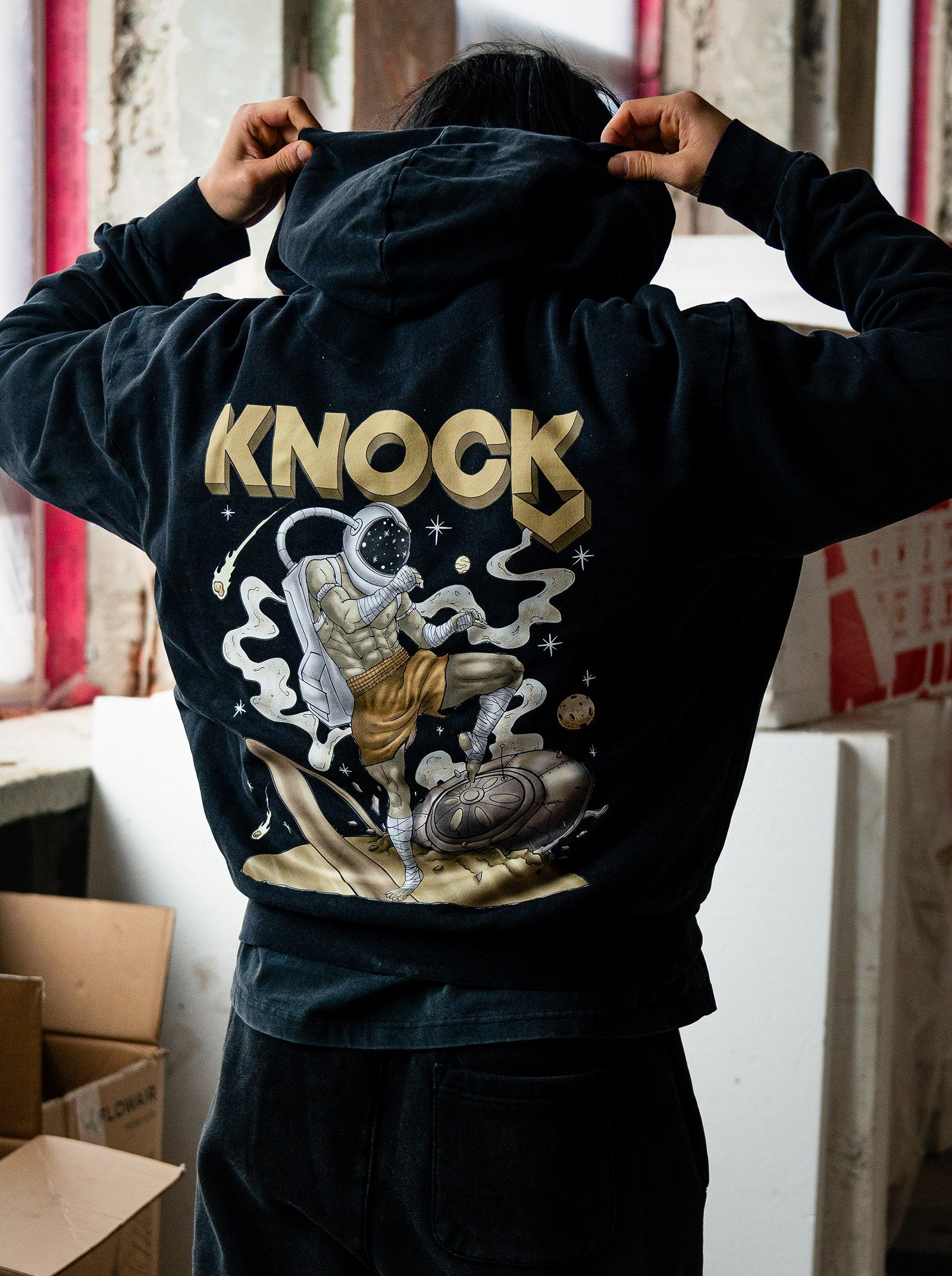 ASTROKNEE 2.0 OVERSIZED HOODIE - BLACK – KNOCK