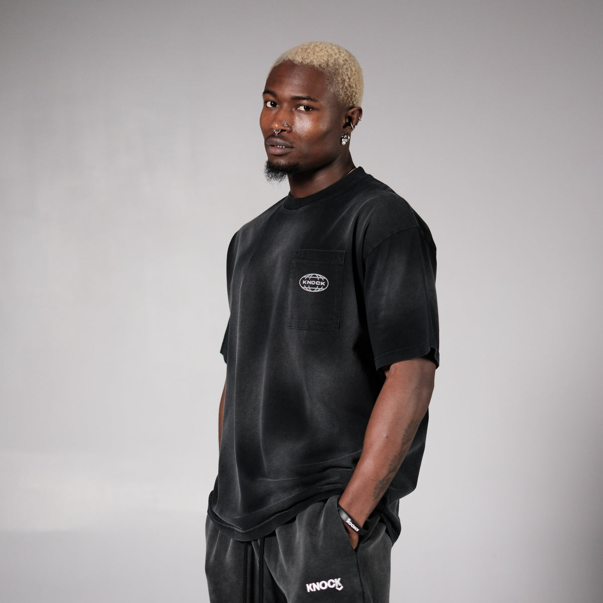 ASCENSION TEE VINTAGE BLACK