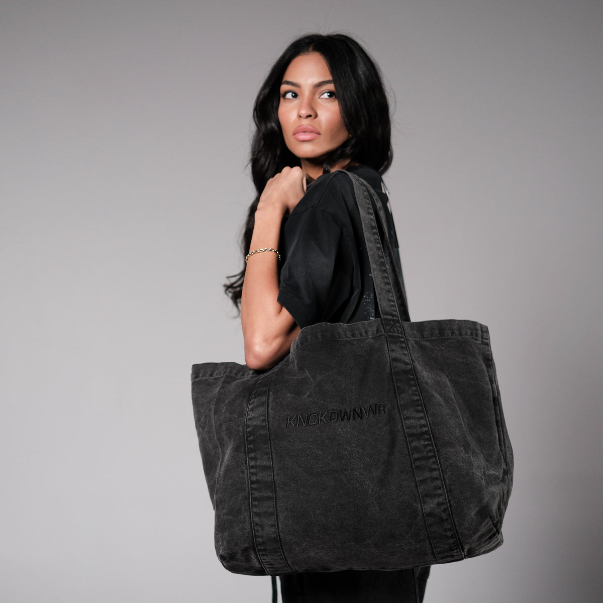 VINTAGE BLACK TOTE BAG