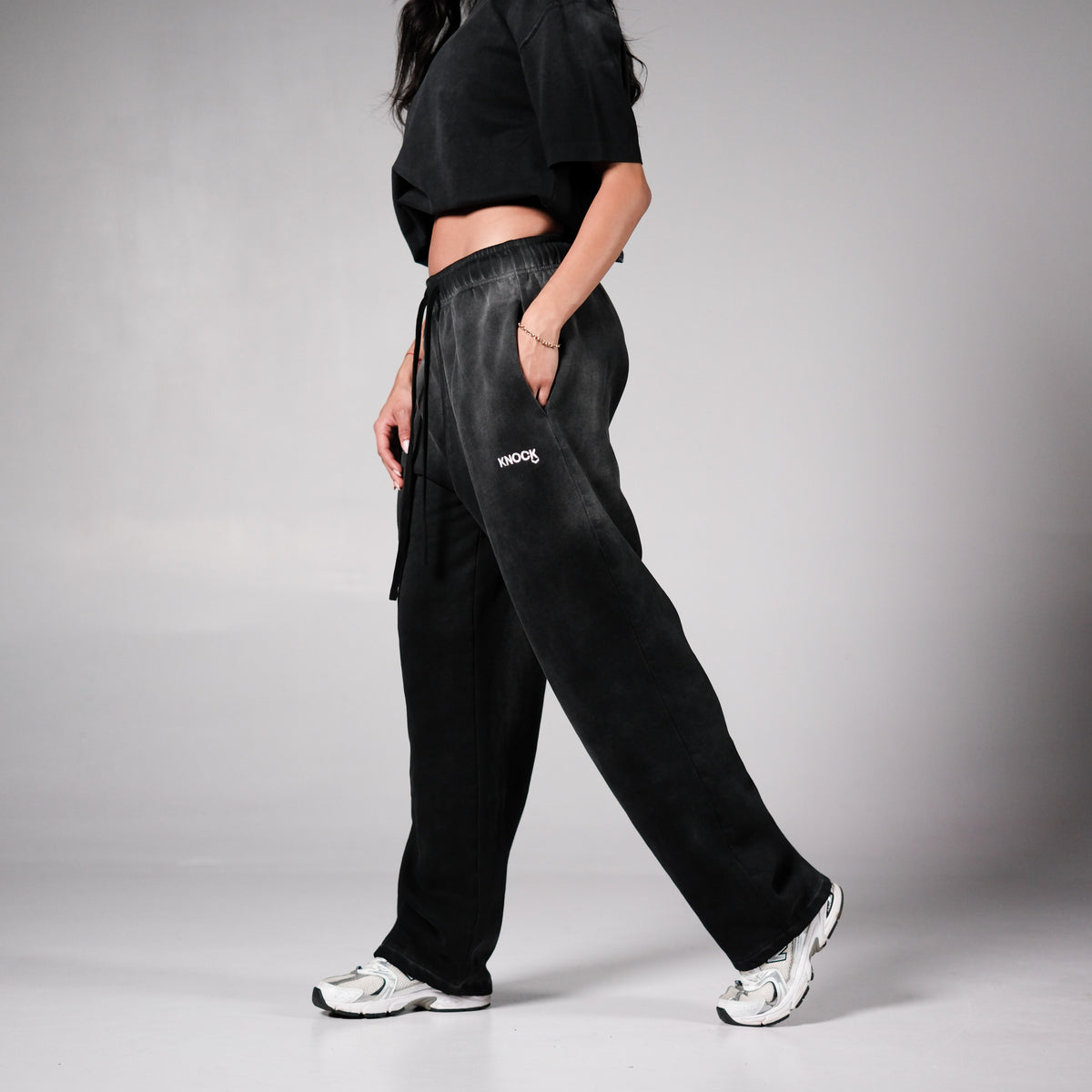 FADE FLEECE STRAIGHT CUT JOGGERS | VINTAGE BLACK