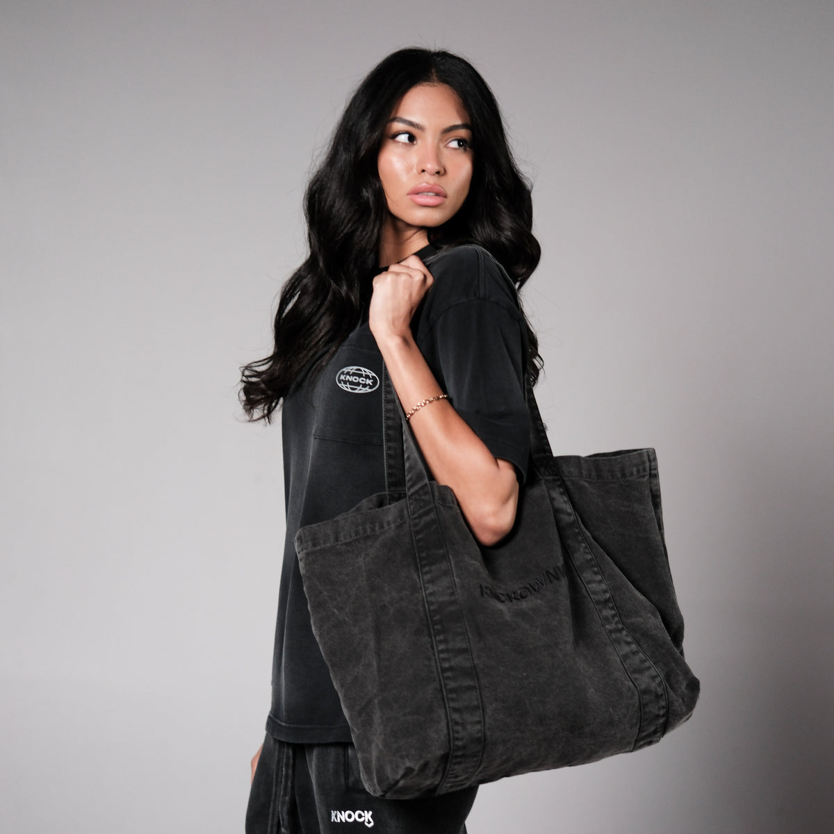 VINTAGE BLACK TOTE BAG