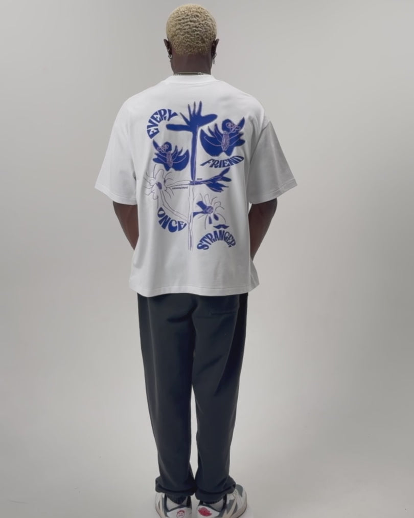 Load video: Pre-Order Draugystė X Knock TEE