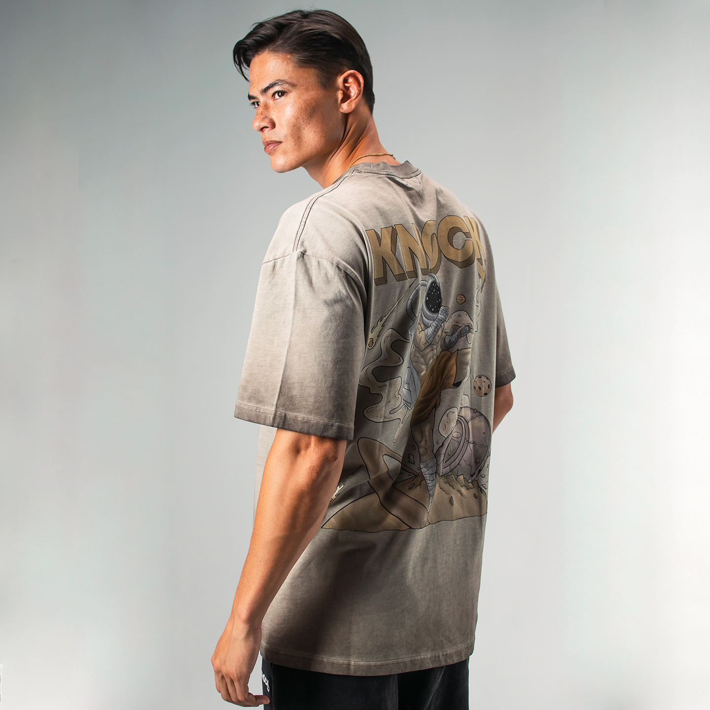 ASTROKNEE 2.0 OVERSIZED TEE VINTAGE SAND